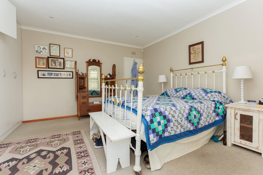 4 Bedroom Property for Sale in Middedorp Western Cape